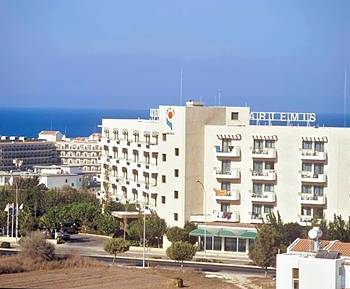 Artemis Hotel Apartments Protaras image 1